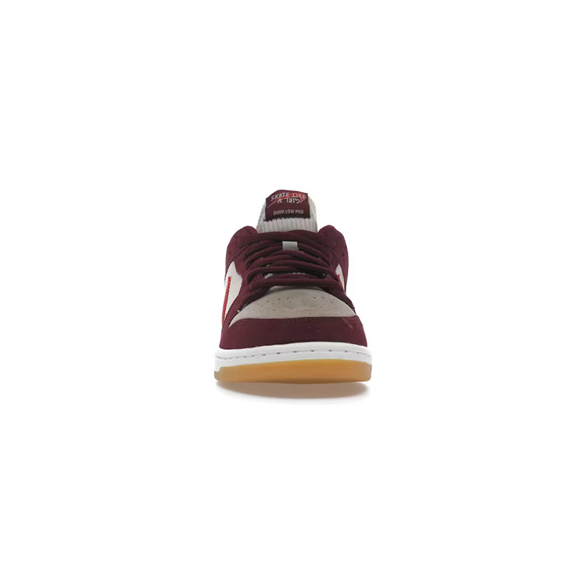 Nike SB Dunk Low Skate Like A Girl